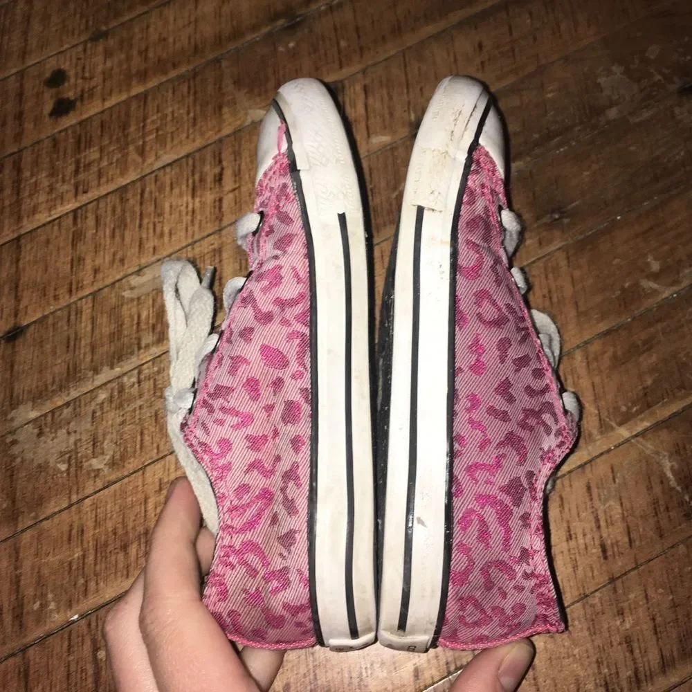 Pink leopard Barbiecore Converse boat shoes